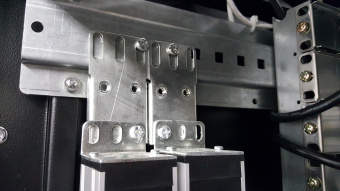 Вертикальный блок розеток Rem-16 с фил. и инд., 10 Schuko, 10 C13, 16A, алюм.,33-48U, шнур 3м.