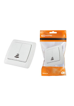 SQ1805-0005, Выключатель 2 кл. с подсветкой 10А белый "Онега"